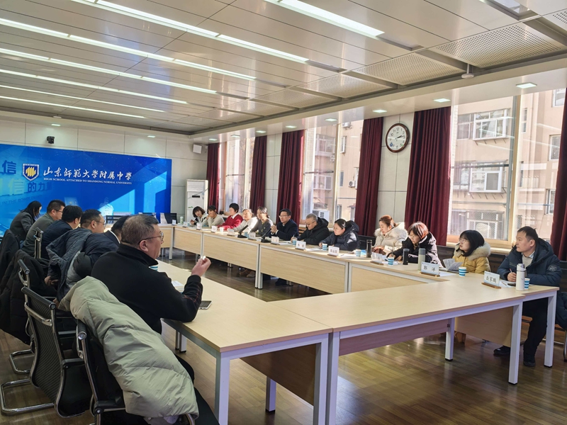 数智赋能共探路 跨校教研促提升 ——济南二中赴山师附中开展学习交流活动