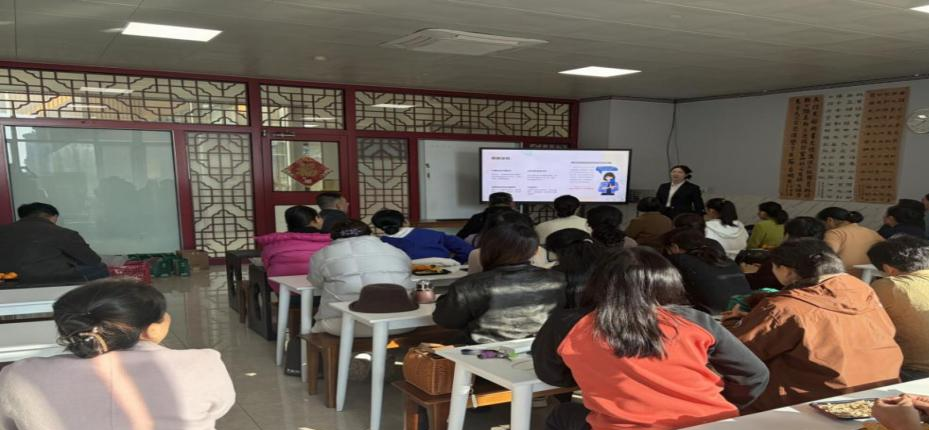 民生银行潍坊诸城支行开展“金融安全 民生随行”主题反诈宣传活动