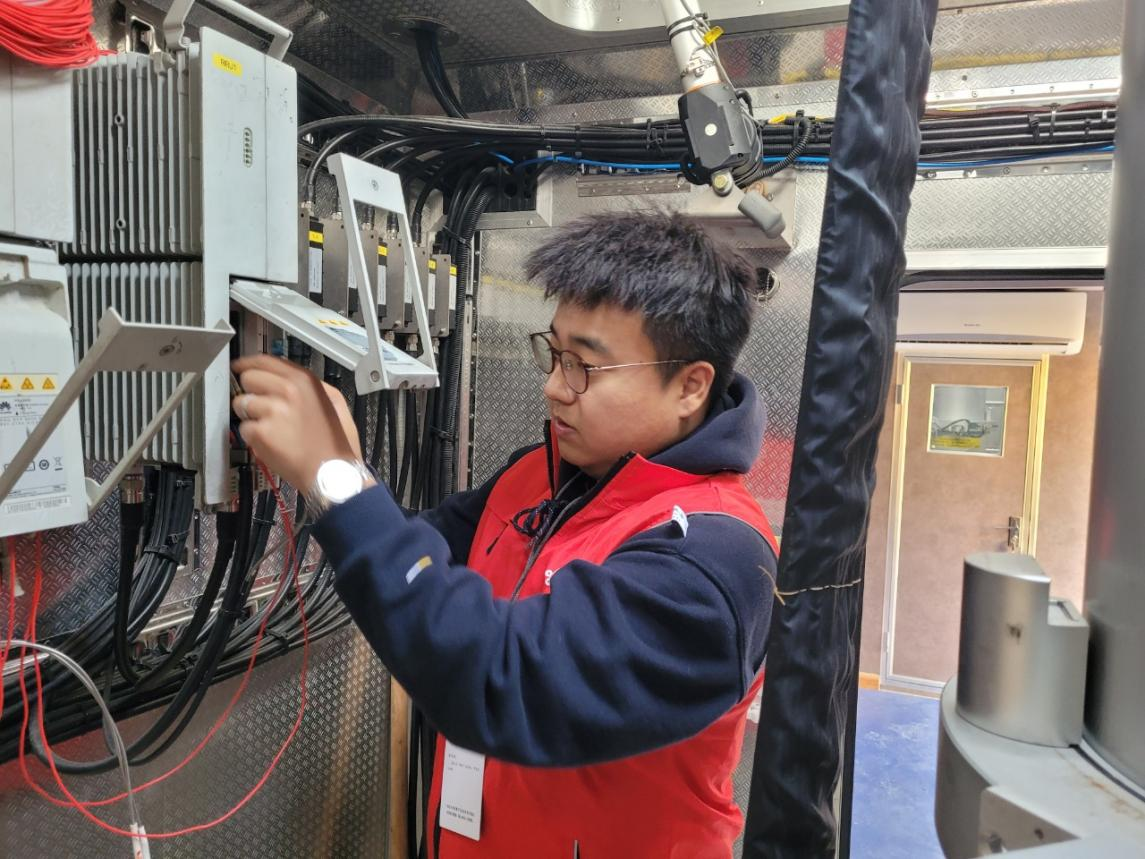 网络筑基，匠心护航：济南联通圆满完成山东省两会通信保障任务