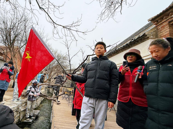 寻迹泉城文脉 解码马年新韵——燕山中学三十九级26班开展红领巾主题寻访活动