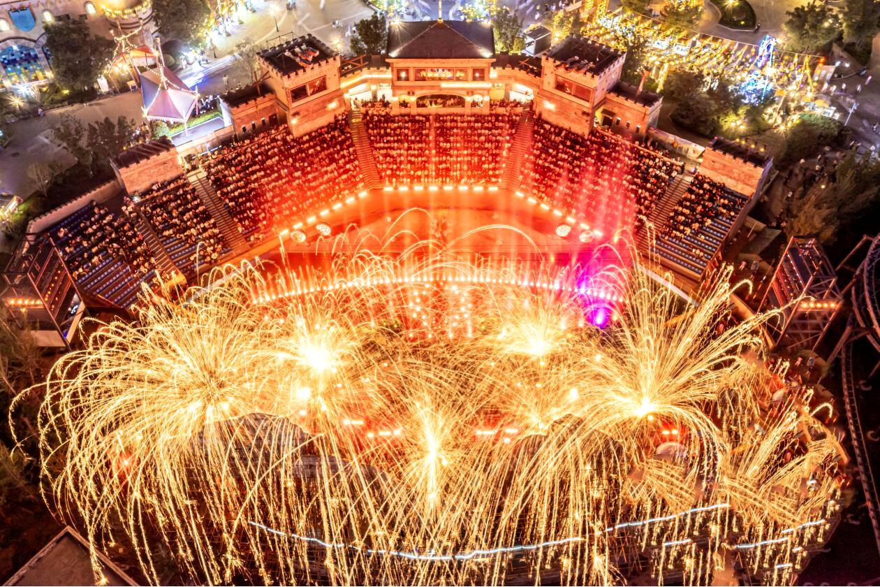 “神仙下凡”陪你过年！济南融创乐园新春盛宴开启，还能和NPC互动赢“仙缘”