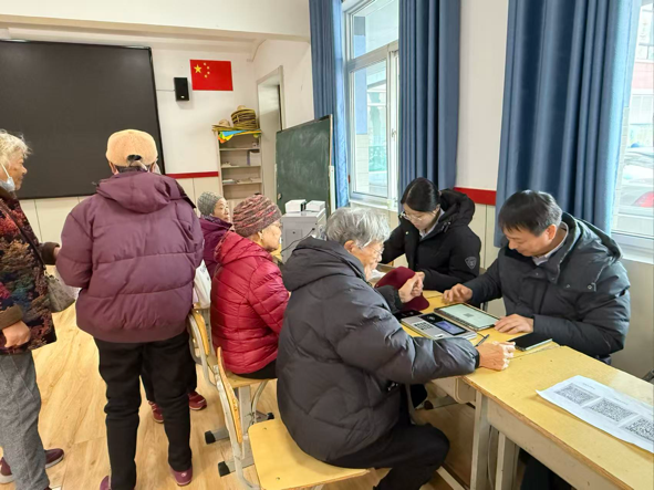 农行济南历城支行：金融服务进校园 上门服务暖人心