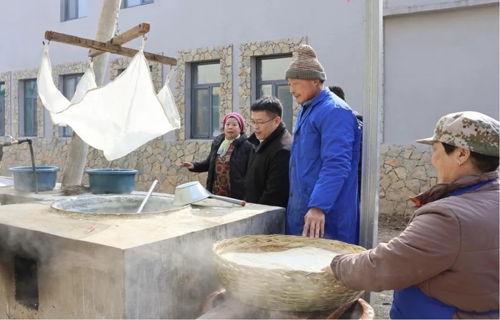 南部山区山村民俗大集开幕 持续至本周五