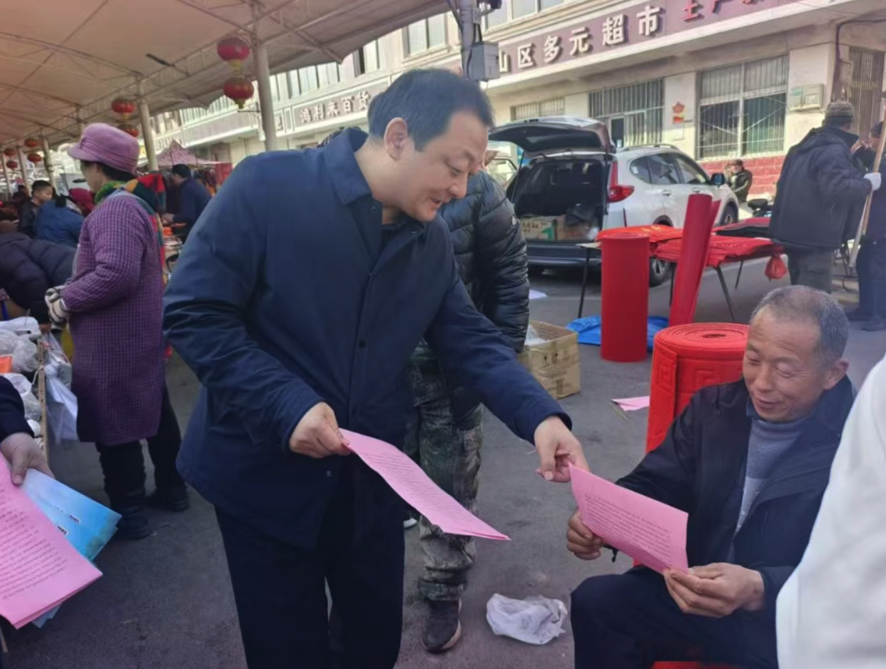 锦绣川党委开展禁放烟花爆竹和预防一氧化碳中毒宣传活动