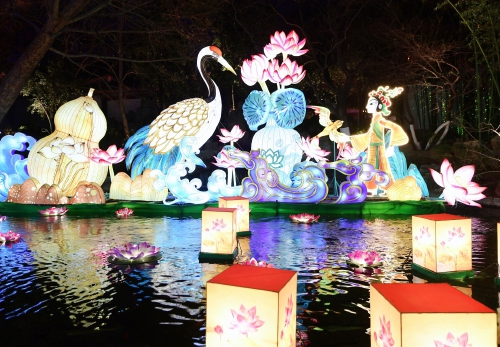 新春走基层｜灯火璀璨 年味浓