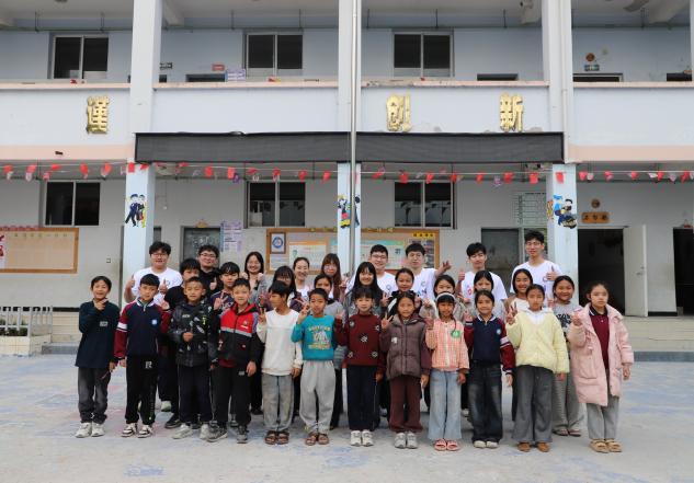 携手海信，“小考拉·大梦想”支教调研团云南绿春开展调研帮扶