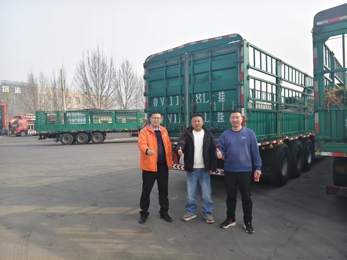 平安出行“亮尾行动”：让“被看见”成为最亮的安全灯 ——平安产险潍坊中心支公司深入开展交通安全公益行动