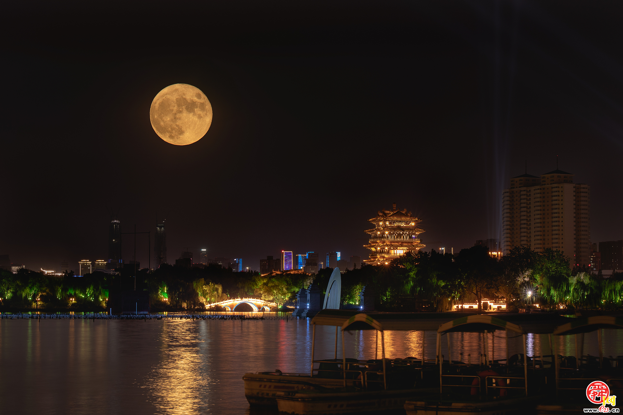 通知！正月初五大明湖无人机表演暂时取消