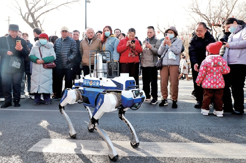 策马护烟火 警色暖人间