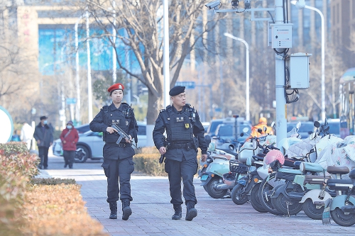策马护烟火 警色暖人间