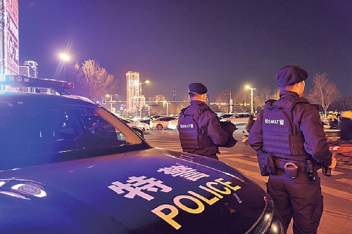 策马护烟火 警色暖人间