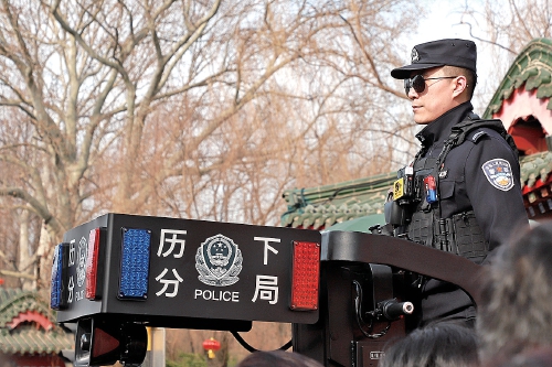 策马护烟火 警色暖人间