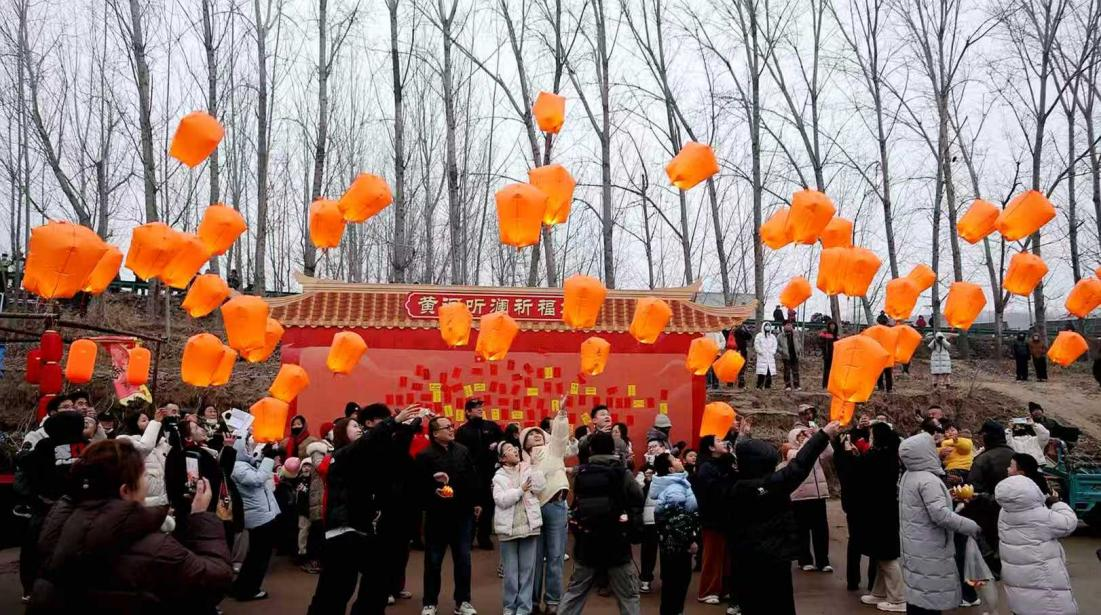 融媒·见证丨从前，人们用它祈福；如今，它照亮村庄发展路——小河灯的前世今朝