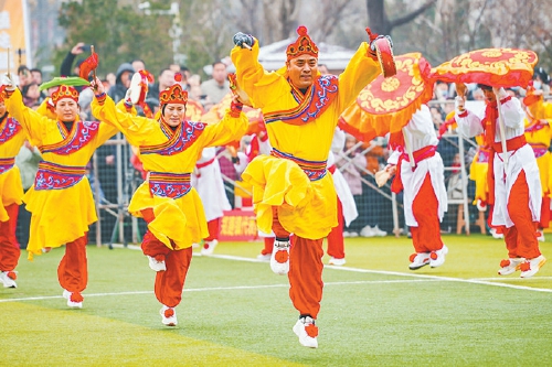 第四十三届商河鼓子秧歌汇演开舞 彩绸飞扬人欢喜 非遗传承庆新春