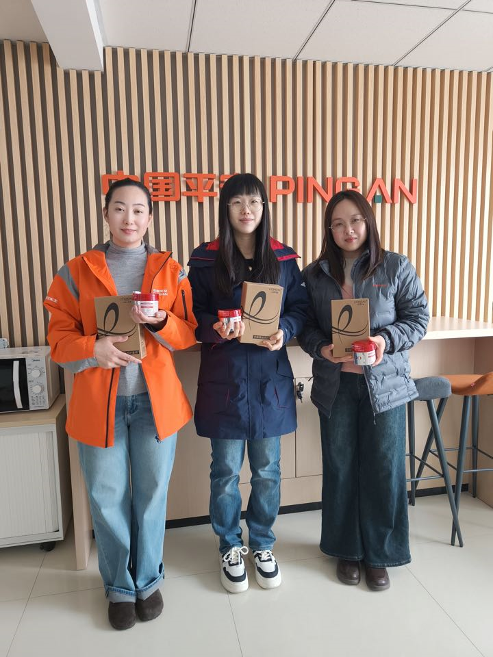 平安产险莱州支公司：情暖三八节 巾帼绽芳华