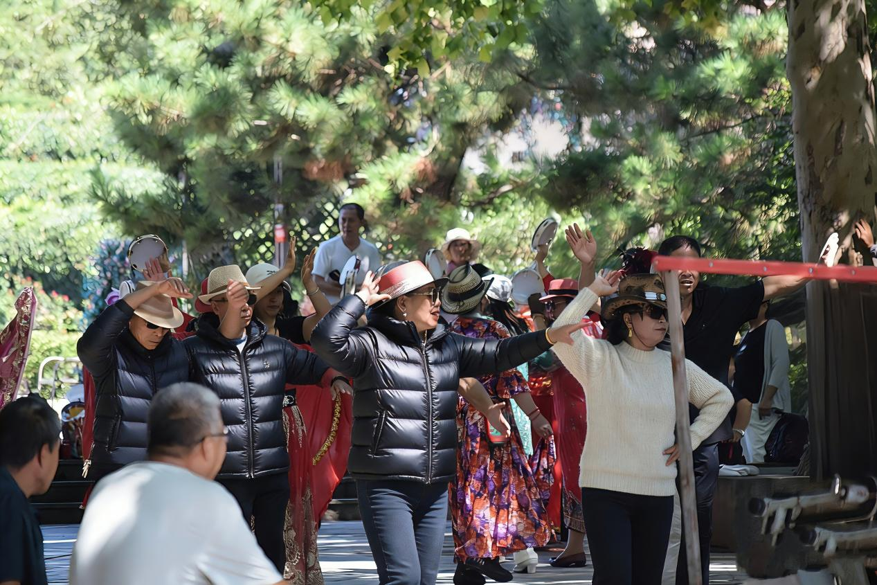 民生民声丨“养老服务师”入编新职业:家门口,多了一群“专业儿女”