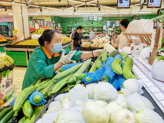 民生民声丨“春日经济”，“长”在田间地头：菜里寻“春”