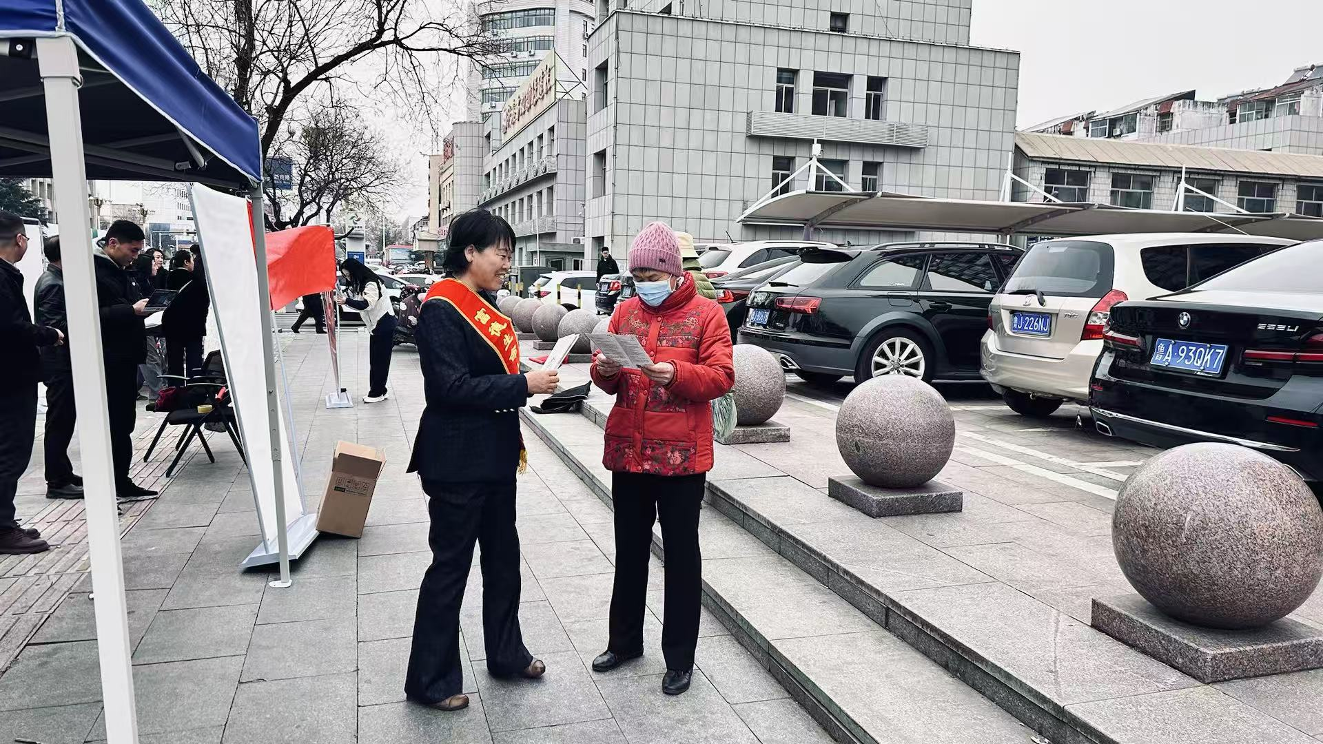 富德生命人寿泰安市新泰支公司开展3·15金融消费者权益保护宣传活动