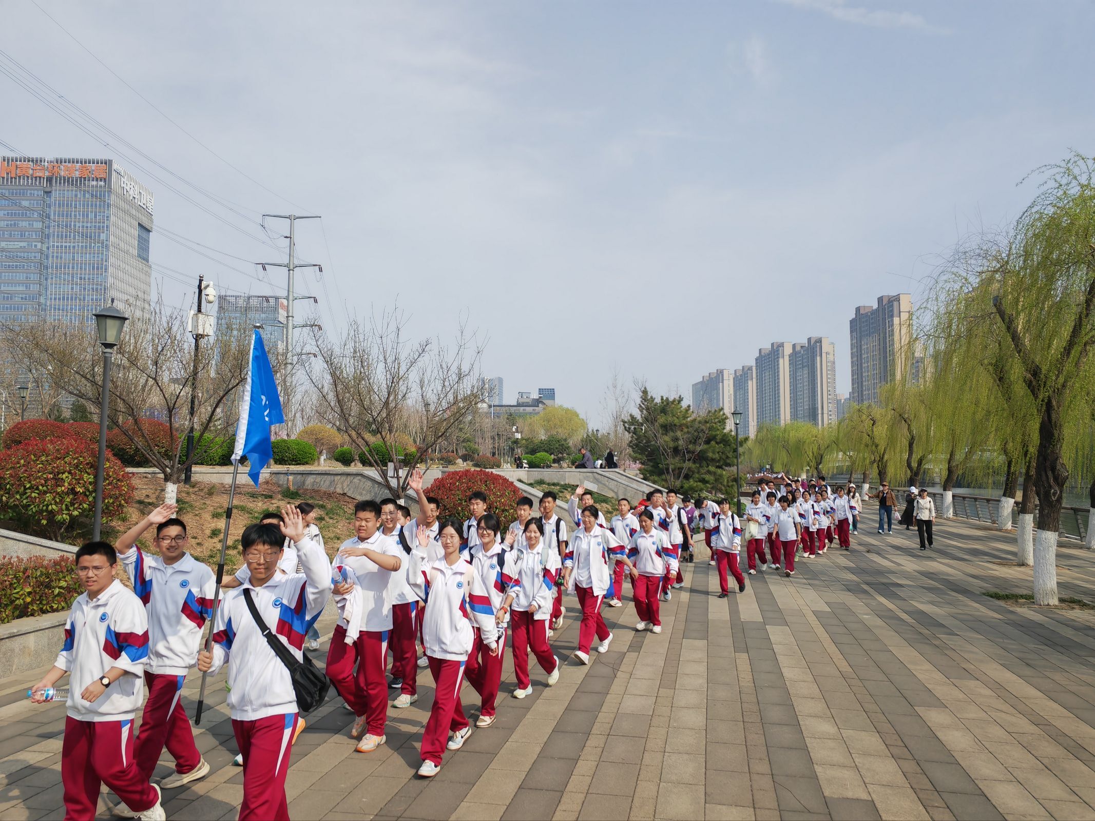 行走清河故道 寻访泉城根脉 济南二中开展徒步研学活动