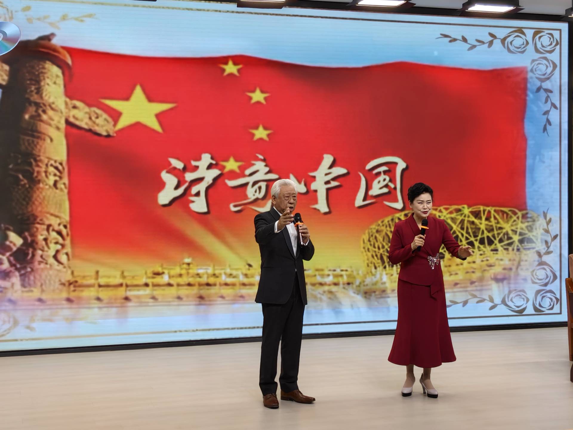 济南二中举办朗诵艺术培训会 著名校友刘仲颢倾情开讲