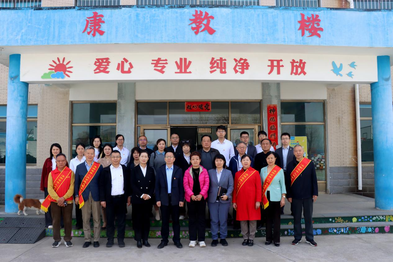 墨香传大爱，银龄暖童心 “齐鲁银行杯”银龄线上公益艺展颁奖暨爱心善款捐赠活动圆满举办