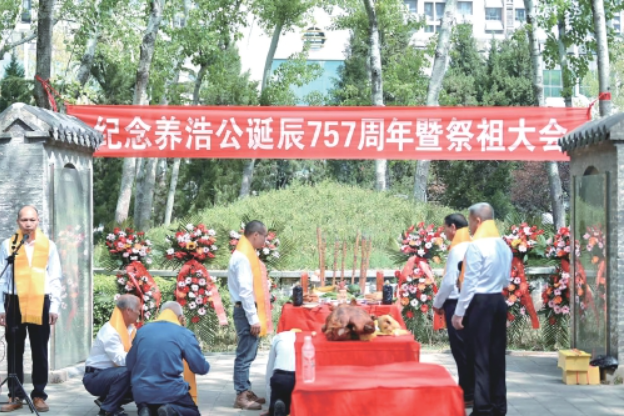 近百位张养浩后人在济祭祖省亲