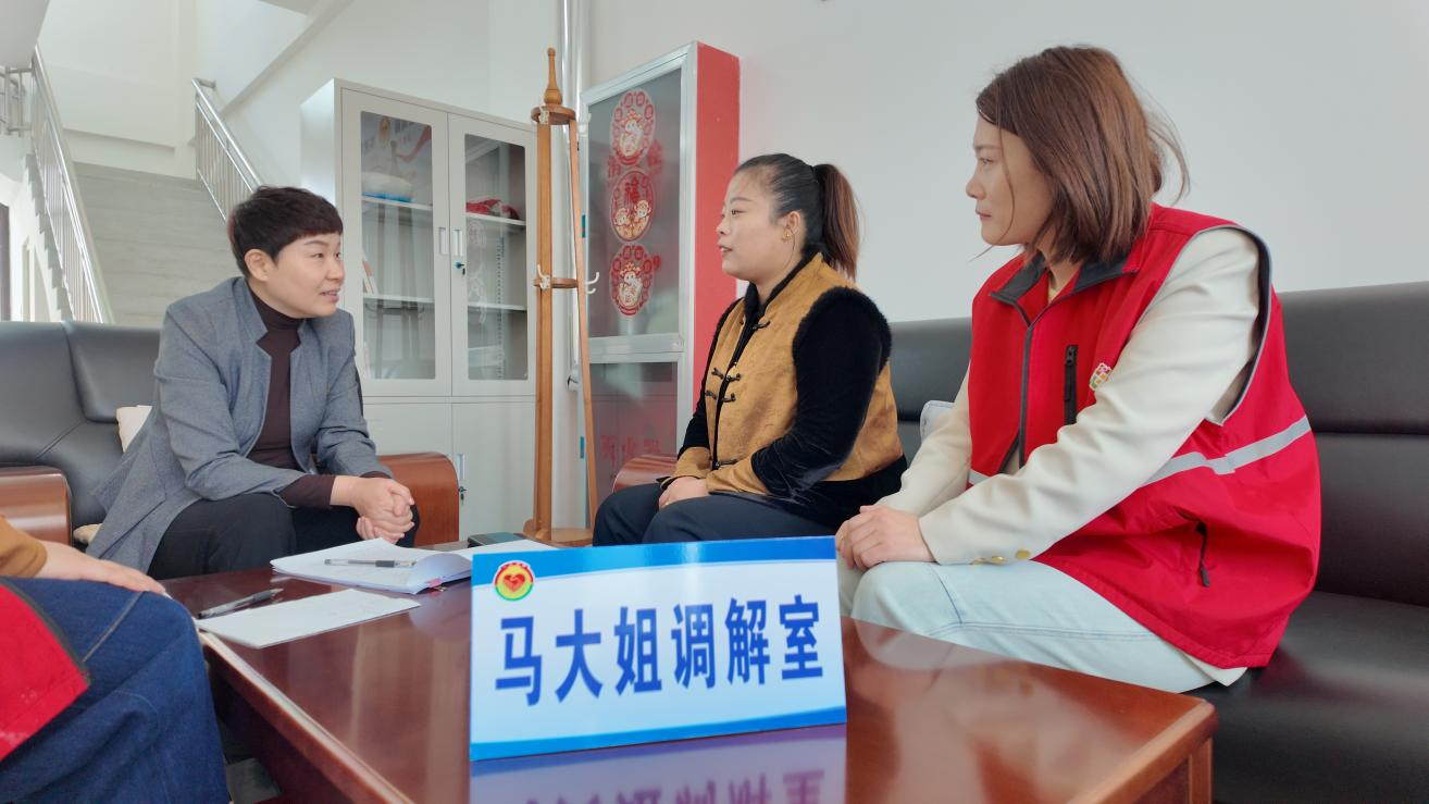 基层矛盾怎样化解在家门口？瞧，济南的“枫”景线!