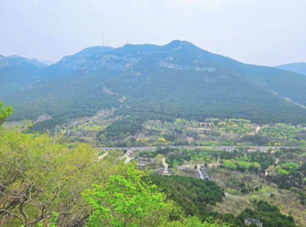 济南佛慧山满目青山入画来