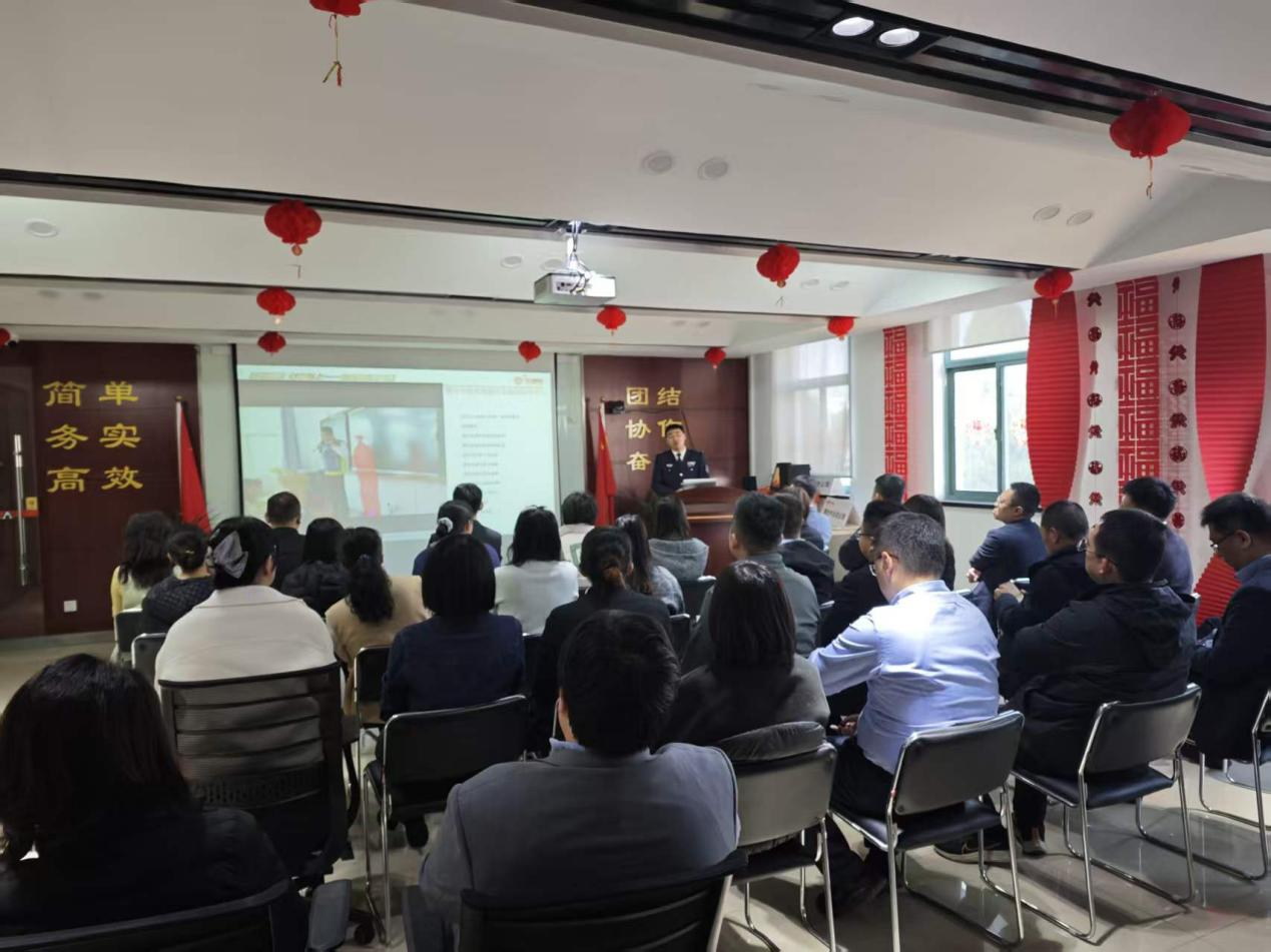 平安产险烟台中心支公司开展消防安全培训及演练