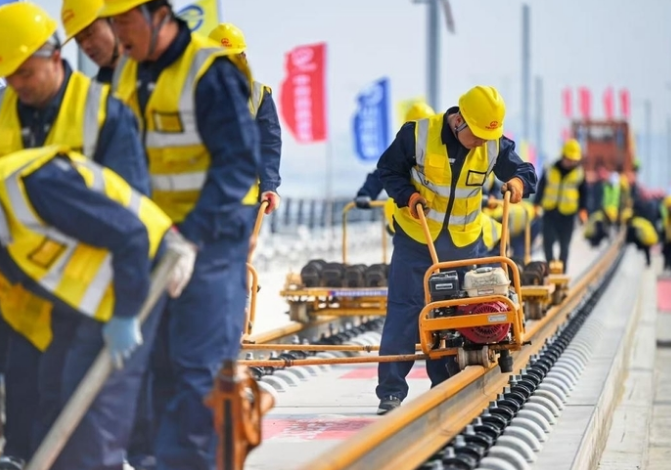 济滨高铁、济枣铁路双线并进，建设进入“加速度” 6月中旬济滨高铁将完成全线铺轨