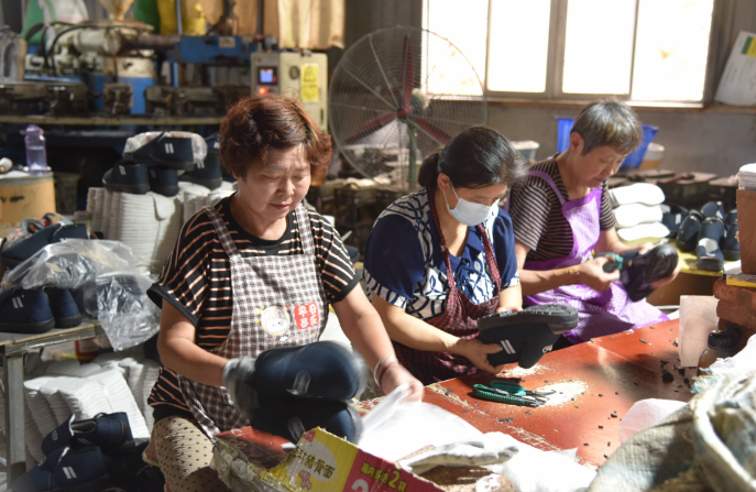 女性柔性就业如何重塑生育友好型社会——小岗大爱