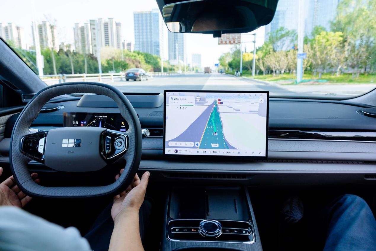 我耀打十个 全民众测——吉利银河星耀8远航家区域上市及试驾会济南站圆满收官