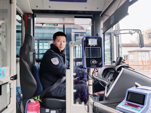 宋守俊：三进火场灭火，见义勇为是本能