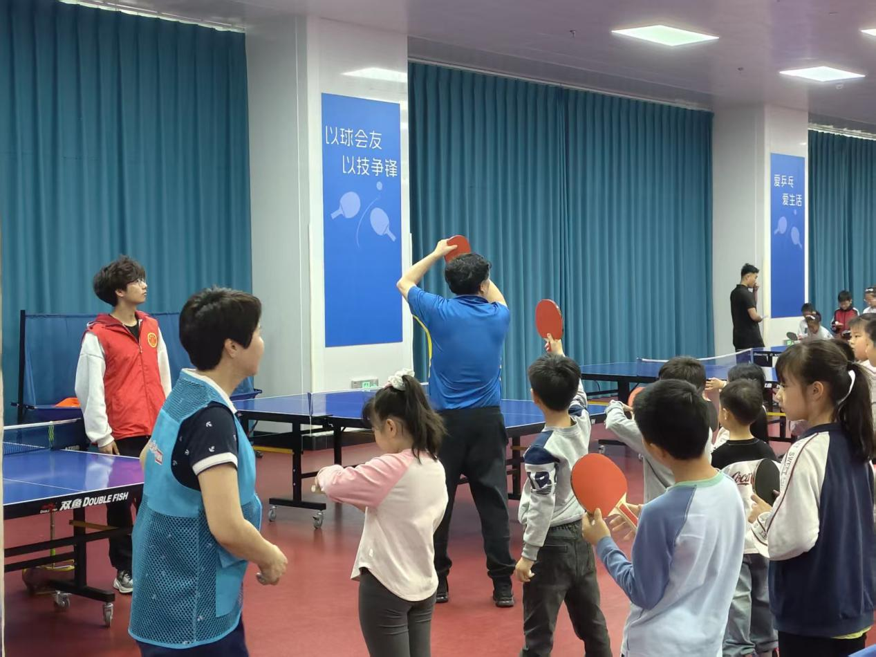 泉城义工大学生志愿者助力“艺润泉城·美育同行”志愿服务公益行动