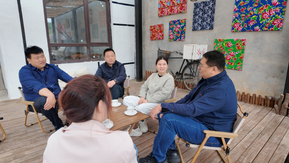 融媒·见证丨艺术赋能乡村振兴的逆袭实践——“老破小”爆改“艺术村”