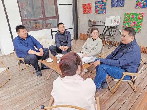 融媒·见证丨艺术赋能乡村振兴的逆袭实践——“老破小”爆改“艺术村”