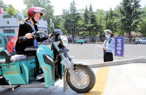 错时可约 延时能考 济南推出摩托车驾照“下班考”