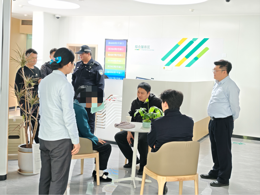 农行平阴桥口支行：识破虚假短视频骗局，守护老人养老钱