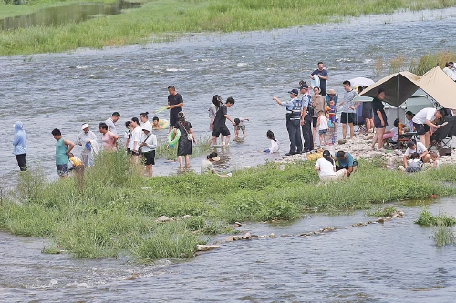 市公安局市中分局创新警务理念锻造过硬公安队伍——筑牢警队根基 守护一方平安
