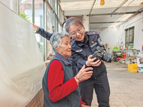 这位东北姑娘，“贼给力”！