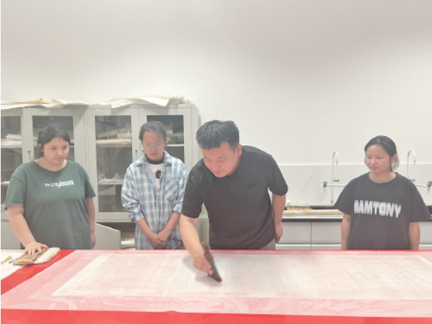 从匠人到特教老师 青年教师为听障学生打开文物修复之门