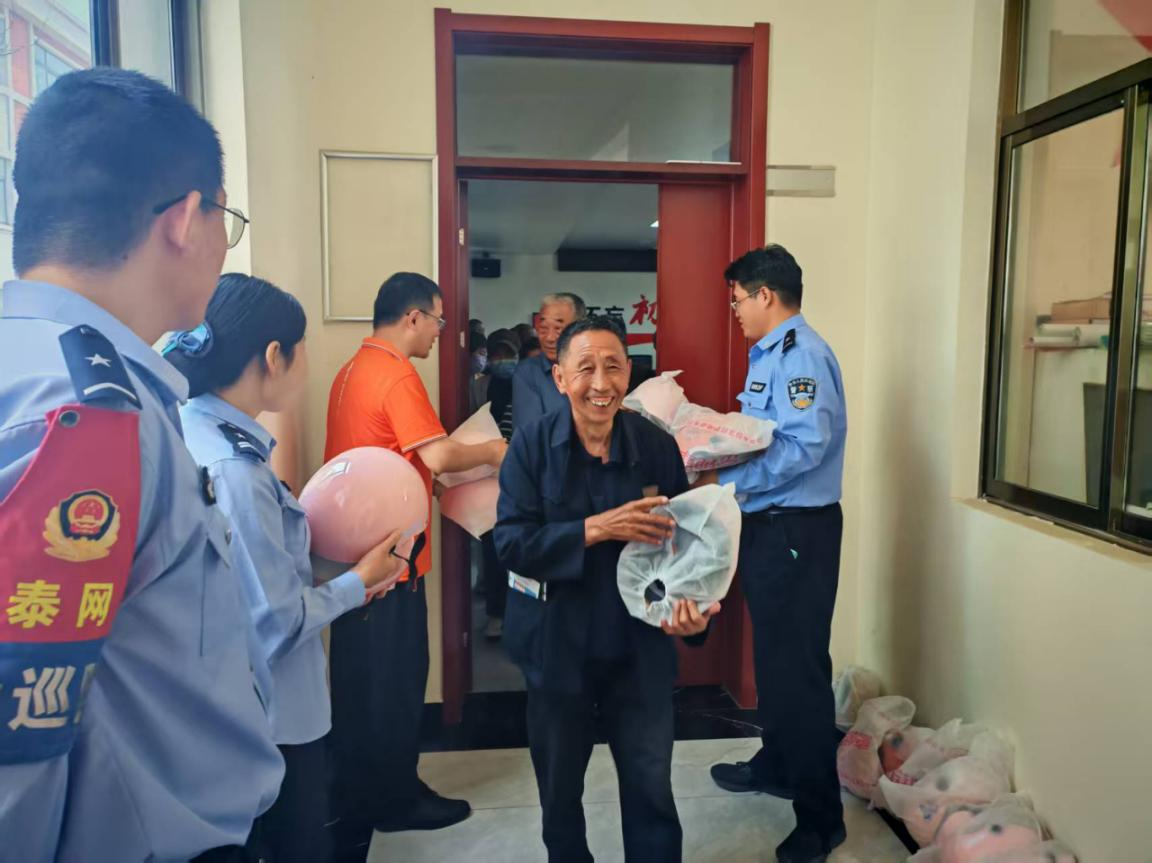 警保联动护平安，美丽乡村行致远——平安产险泰安中心支公司联合岱西交警大队开展“美丽乡村行”交通安全宣传活动