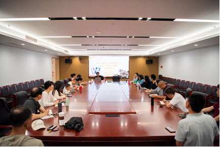 “ 泉城工读·佳作欣赏计划”读书活动聆听方远畅谈文学人生