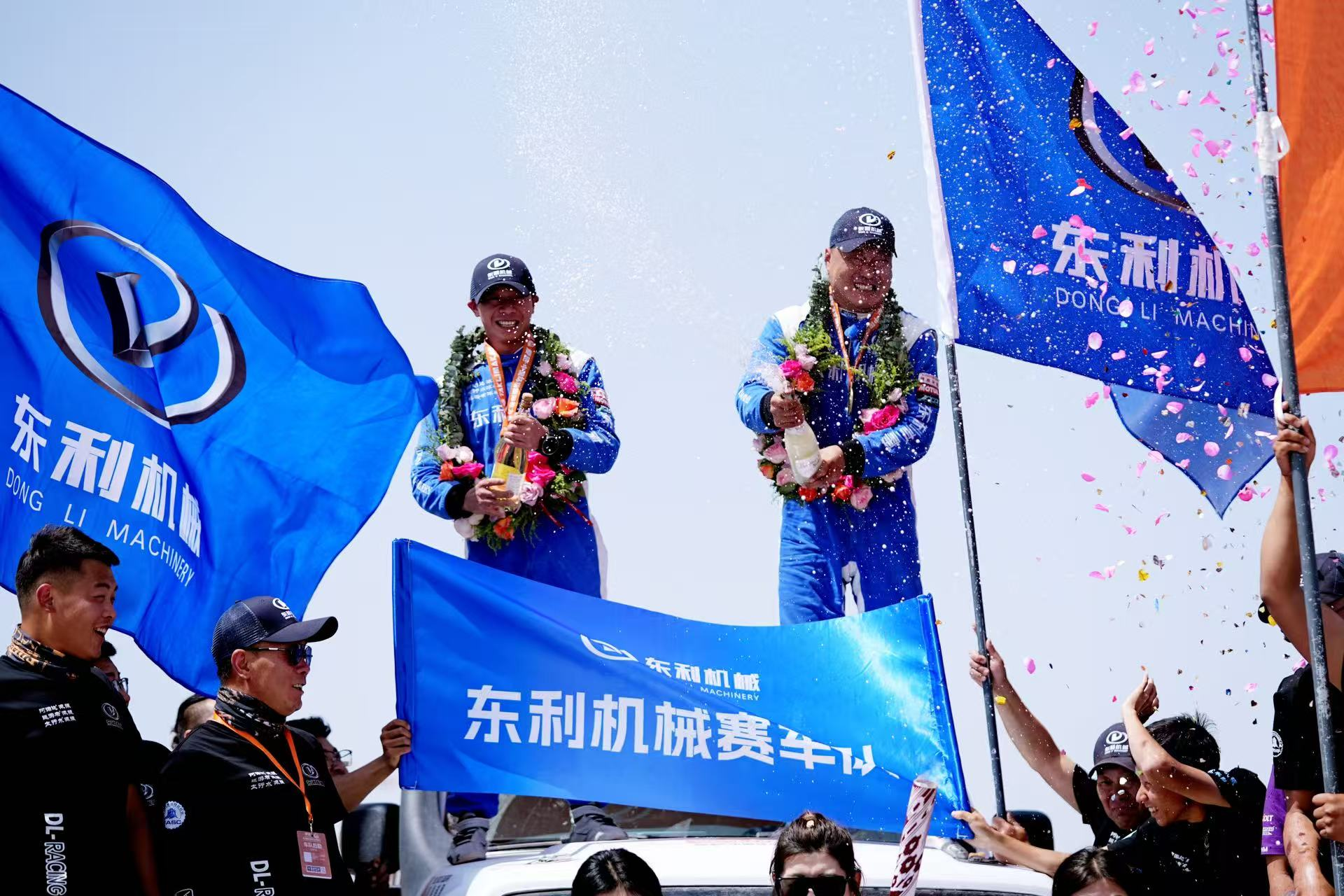2026环塔拉力赛 长城车队斩获“大满贯”