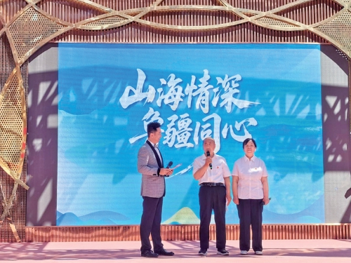 山东“文化润疆”活动走进新疆