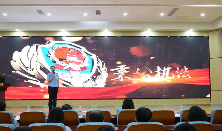 山东省系列主题宣讲活动——济南市学习贯彻习近平新时代中国特色社会主义思想主题宣讲首场报告会在天桥区举办