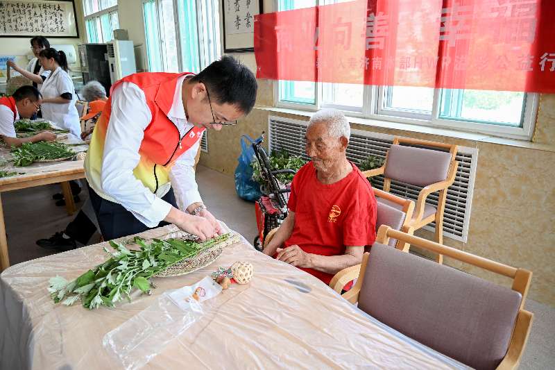 泰康人寿山东分公司举办“HWP公益宣传日”活动