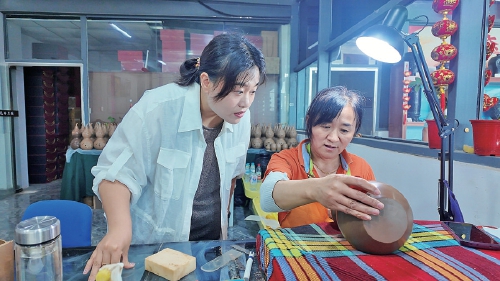 融媒·见证丨“青春小店”填补业态空白、带动乡村发展——方寸间，绽芳华！