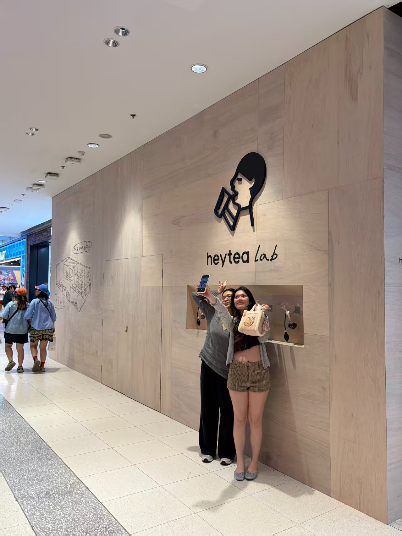 海外热度持续攀升 中国新茶饮喜茶曼谷门店未开先热