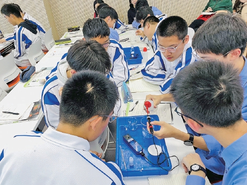 济南西城实验中学：勇做“硬核”引路人 夯实育人“软实力”